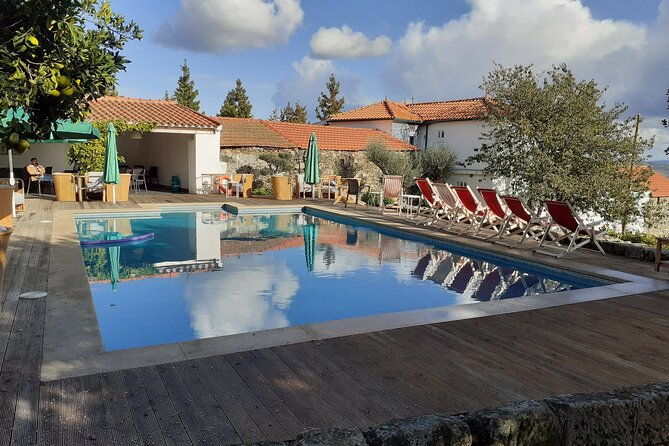 douro-valley-premium-with-wine-tasting-lunch-and-boat