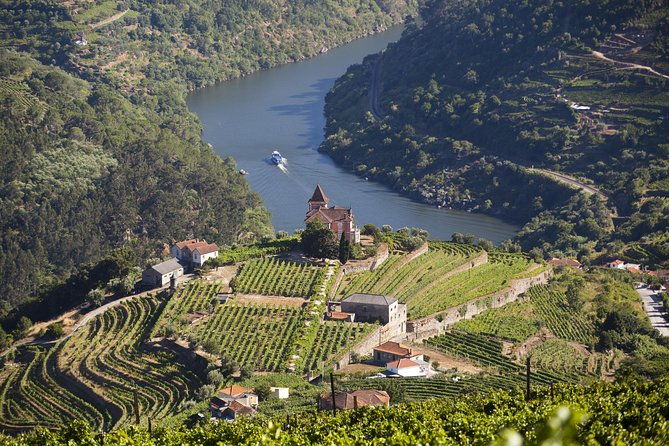 douro-valley-private-full-day-tour-from-porto