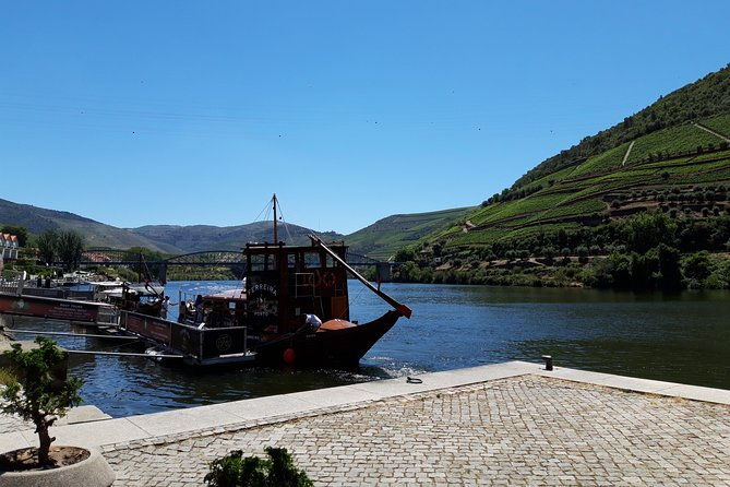 douro-valley-private-premium-tour-with-wine-tasting-1-to-4-people