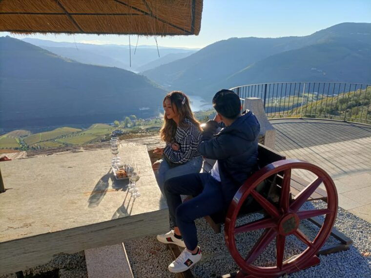 douro-valley-private-sommelier-tour-with-3-wineries-lunch