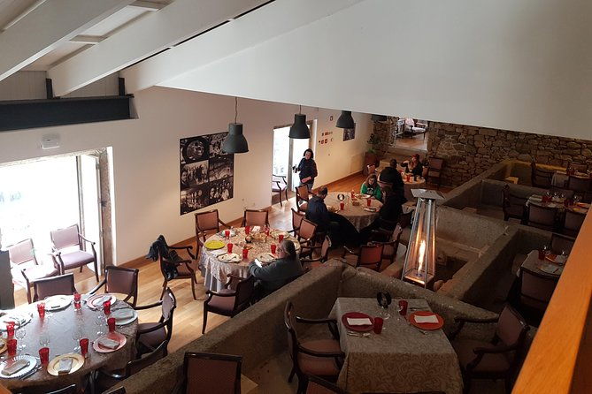 douro-valley-wine-tour-3-vineyard-visits-wine-tastings-lunch