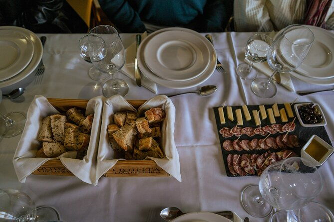 douro-valley-with-tastings-lunch-in-a-winery-and-boat-tour