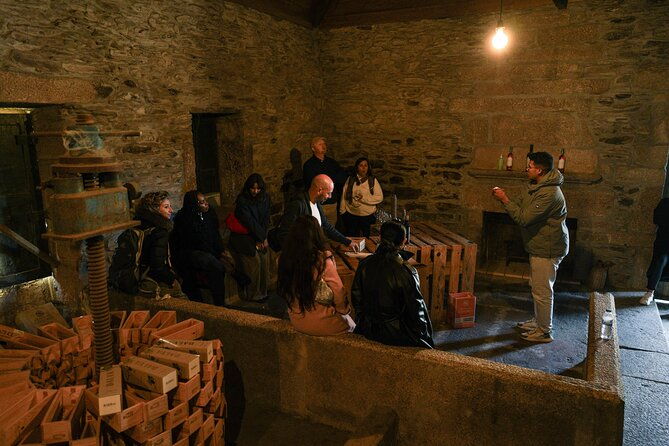 douro-valley-with-tastings-lunch-in-a-winery-and-boat-tour