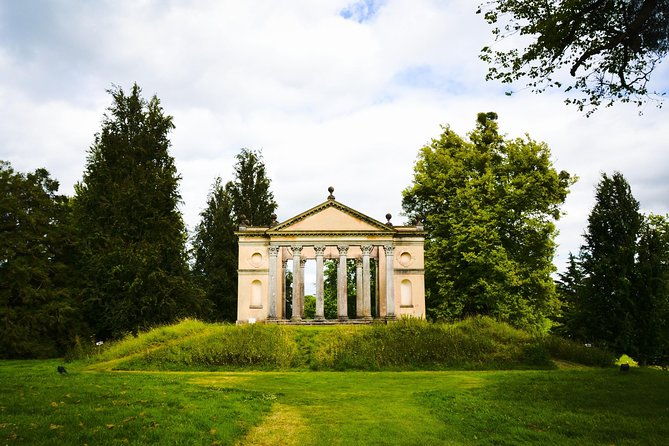 downton-abbey-and-oxford-tour-from-london-including-highclere-castle