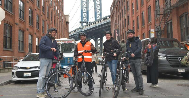 downtown-bike-tour-with-stylish-dutch-bikes-2