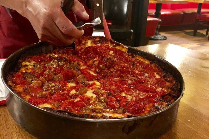 downtown-chicago-walking-pizza-tour
