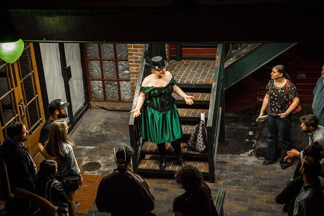 downtown-denver-haunted-walking-tour-family-friendly