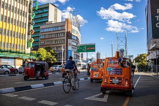 Downtown Johannesburg Tuk tuk Tour with a local lunch - FAQ
