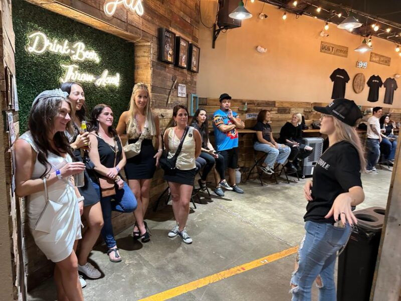 downtown-las-vegas-bar-crawl-on-fremont-st