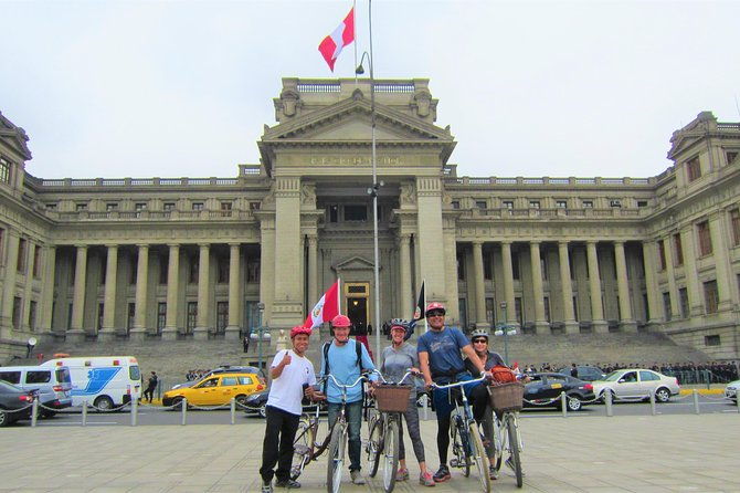 downtown-lima-bike-experience-lunch-included