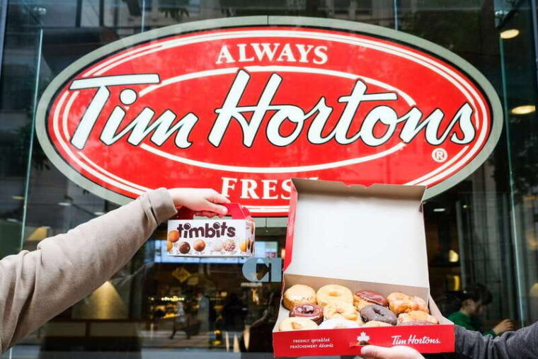 downtown-vancouver-donut-adventure-by-underground-donut-tour