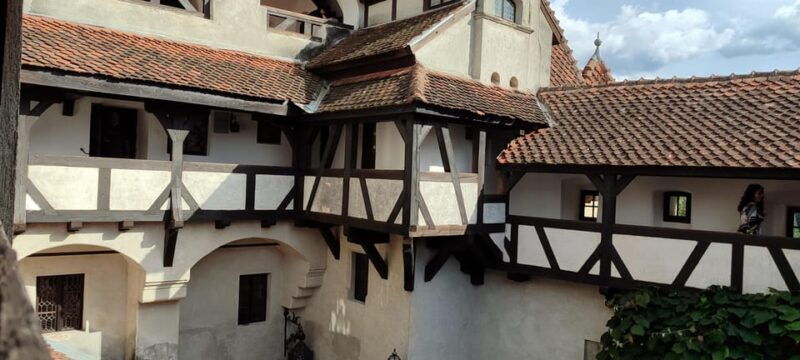 dracula-castle-peles-castle-and-brasov-private-day-tour