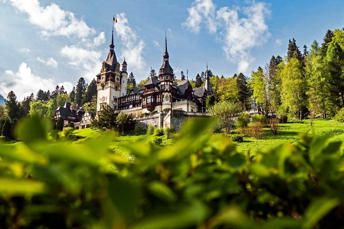 dracula-city-break-bran-castle-peles-castle-sinaia-brasov-city