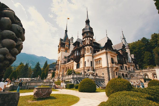 dracula-city-break-bran-castle-peles-castle-sinaia-brasov-city