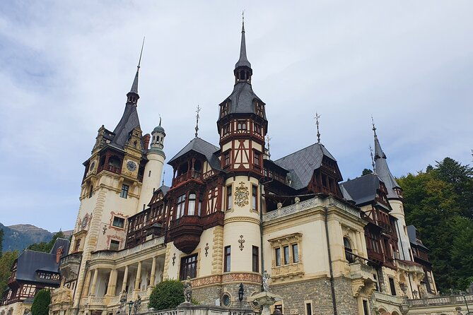 draculas-castle-bran-peles-castle-executive-private-tour