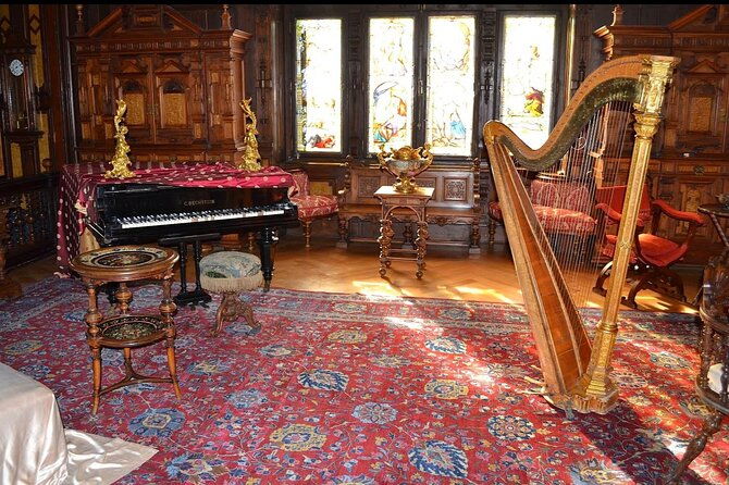 draculas-castle-brasov-city-and-peles-castle-private-tour