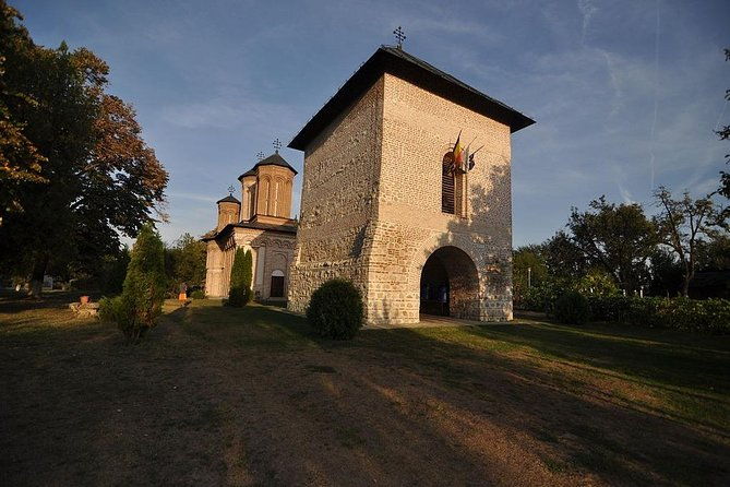 draculas-tomb-and-mogosoaia-palace-private-tour-from-bucharest