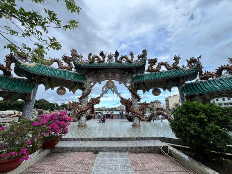 Dragon Floating Temple & Simulate Mekong Island by SpeedBoat - Key Points