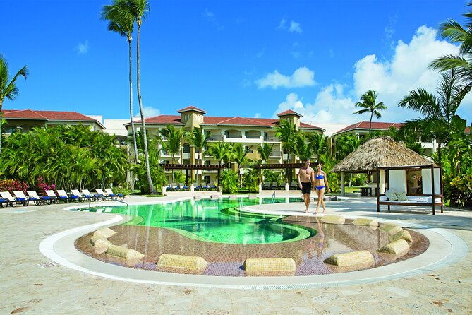 dreams-royal-beach-round-trip-shuttle-punta-cana-airport