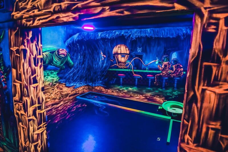 dresden-3d-black-light-minigolf-in-the-baroque-eventpark