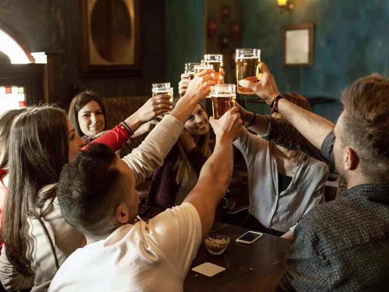 Dresden: Beer tour through 3 pubs: Legendary evening with beers & extras - Dresden: Beer tour through 3 pubs — a legendary evening with beers & extras