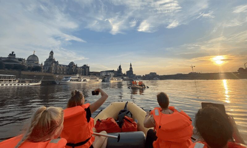 Dresden: Bootstour im Schlauchboot durch die Altstadt - Exploring the Itinerary: What to Expect from Your Dresden Water Adventure