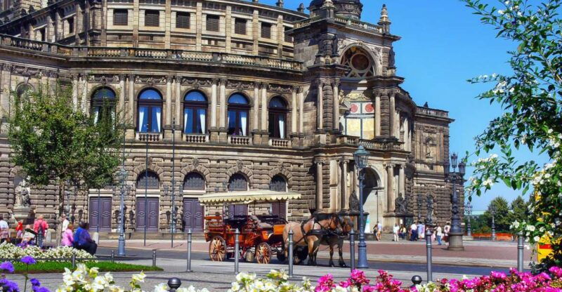 dresden-city-semperoper-guided-walking-tour