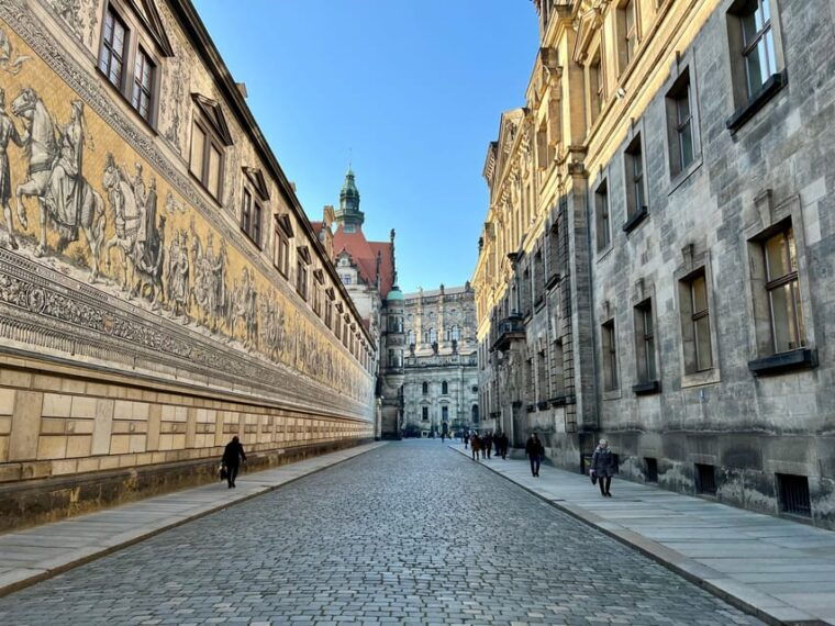 dresden-old-town-guided-walking-tour-in-english