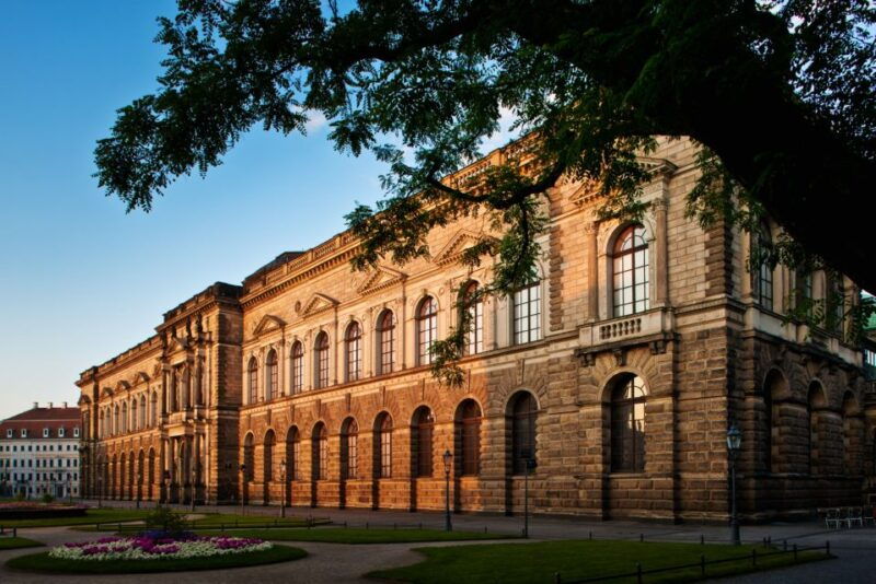 dresden-semperoper-and-old-town-tour