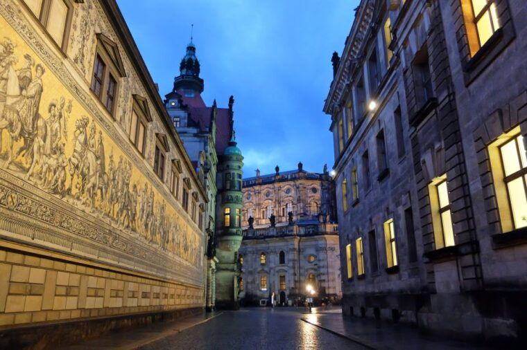 dresden-shared-small-group-walking-tour-in-english