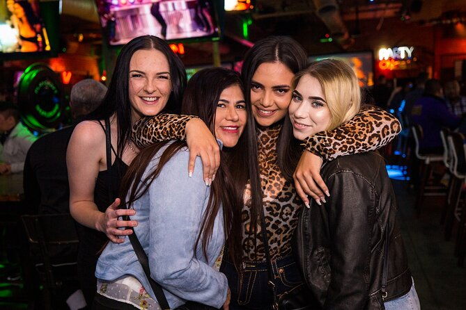 drink-mingle-and-dance-club-tour