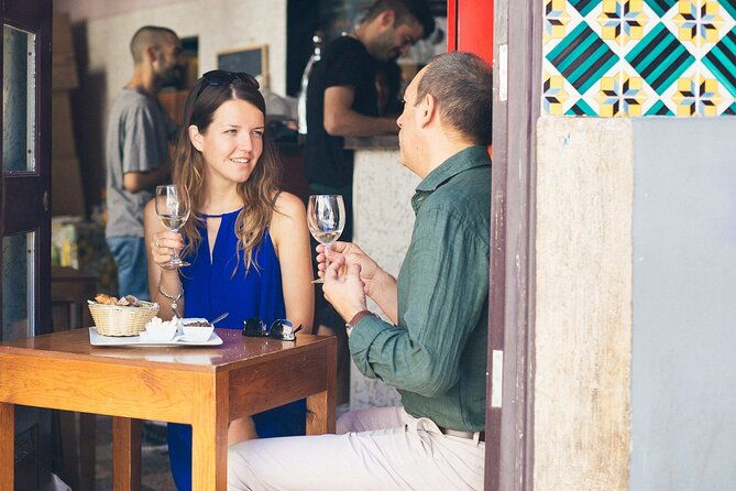 drinks-bites-in-faro-private-tour-with-a-local