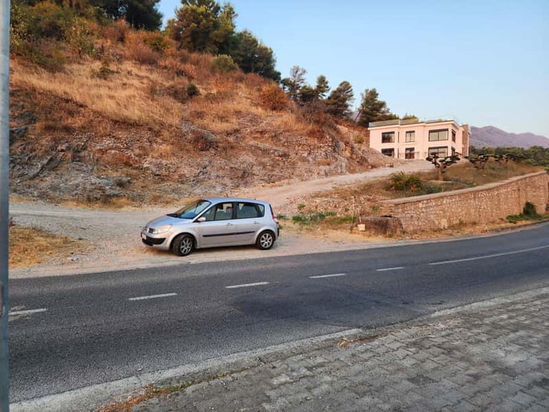 Drive & Discover: Shkodra City, Castle and Lake - Key Points  