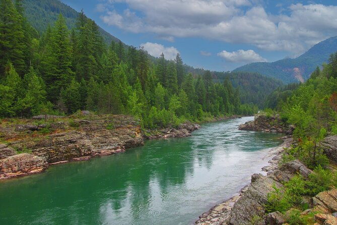 driving-tour-in-glacier-national-park