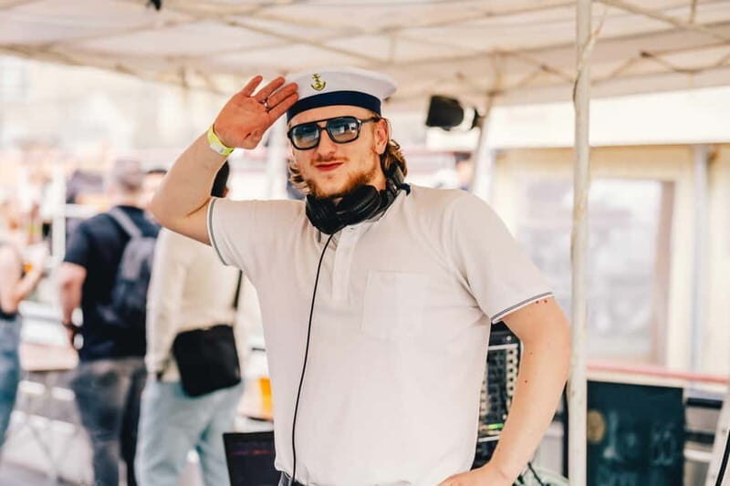 Drunken Monkey Prague Boat Party Open Bar to Duplex Club - FAQ