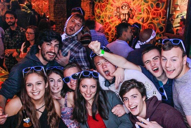 drunken-monkey-pub-crawl