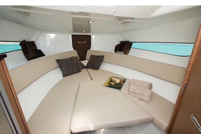Dubai 3h Sea escape: Swim! Tan! Sightsee! - Who Will Love This Experience?