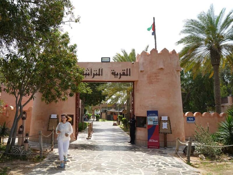 Dubai & Abu Dhabi: 2-Day Tour with Desert Safari - Exploring Abu Dhabi: The First Day