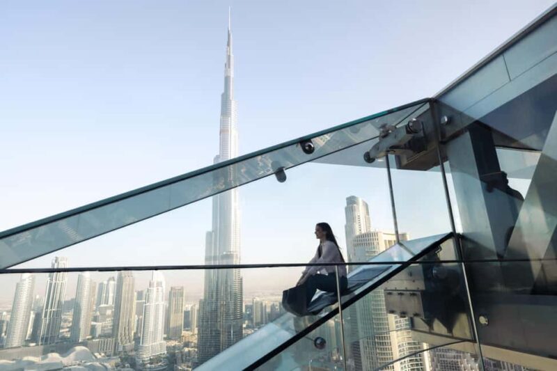 Dubai Aquarium + Sky Views Observatory Tickets - Exploring Dubai Aquarium & Underwater Zoo