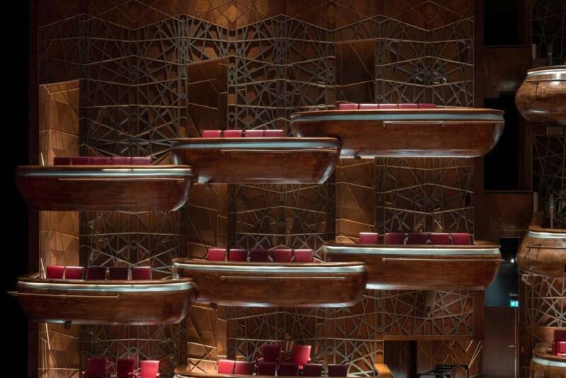 Dubai: Burj Khalifa Level 124, 125 with Dubai Opera Tour - Practical Tips for Travelers
