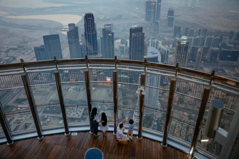 Dubai: Burj Khalifa Levels 124 & 125 Entry Ticket + Options - Key Points