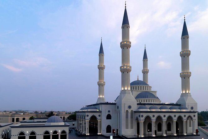 Dubai City Tour: Frame Tickets, Creek, Souks, Blue Mosque & Abra - FAQ  
