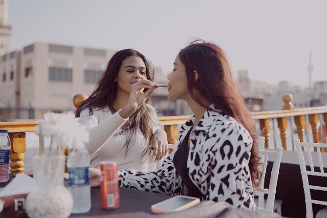 Dubai Creek Sightseeing Cruise with Unlimited Freshly Baked Pizza - Dubai Creek Sightseeing Cruise with Unlimited Freshly Baked Pizza