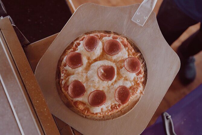 Dubai Creek Sightseeing Cruise with Unlimited Freshly Baked Pizza - FAQ