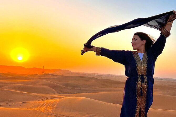 Dubai Desert Safari with Sunset, Camp Activities & 5* BBQ Dinner - Key Points
