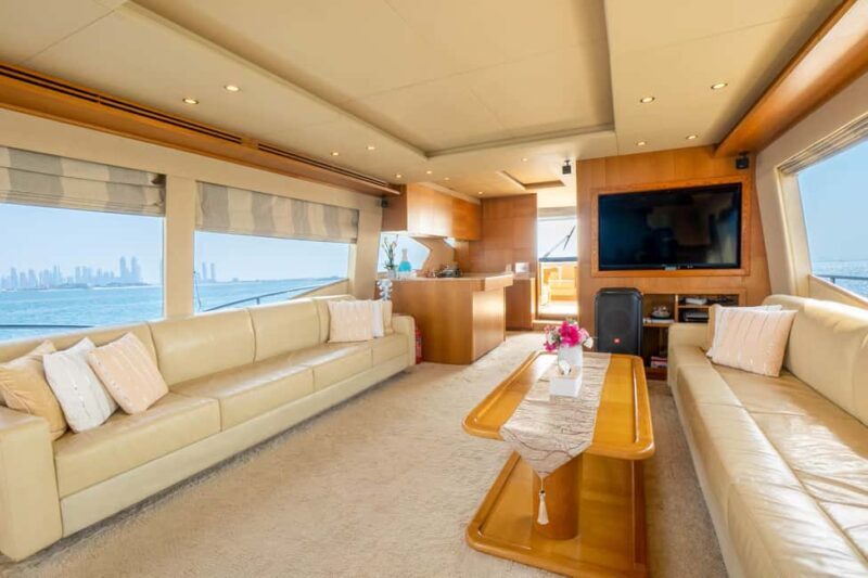 Dubai: Dubai Marina, Atlantis, and Burj Al Arab Yacht Tour - An In-Depth Look at the Dubai Yacht Tour