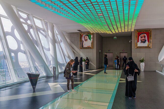 Dubai Frame Tickets, Creek, Souks & Blue Mosque Guided Tour - The Itinerary in Detail: What to Expect