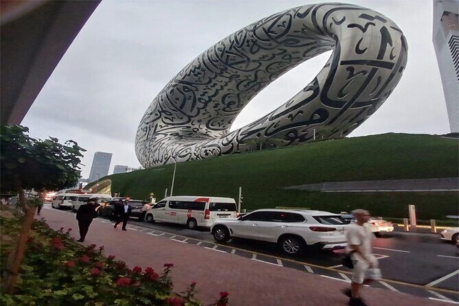 Dubai Full Day City Tour Evening Fountain Show Burj Khalifa - Transportation & Group Size