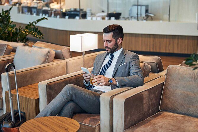 Dubai International Airport (DXB) T3/T1/T2 VIP Lounge Access - Key Points