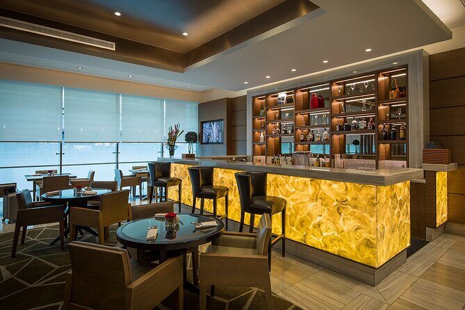Dubai International Airport (DXB) T3/T1/T2 VIP Lounge Access - Who Is This Experience Perfect For?